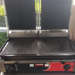 Mantenimiento parrilla asadora